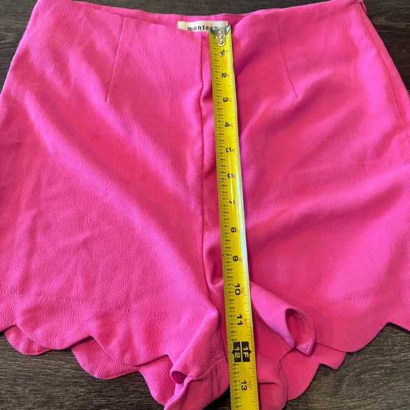 Monteau size Medium Pink High Waisted Scalloped Hem Shorts - Picture 5 of 10